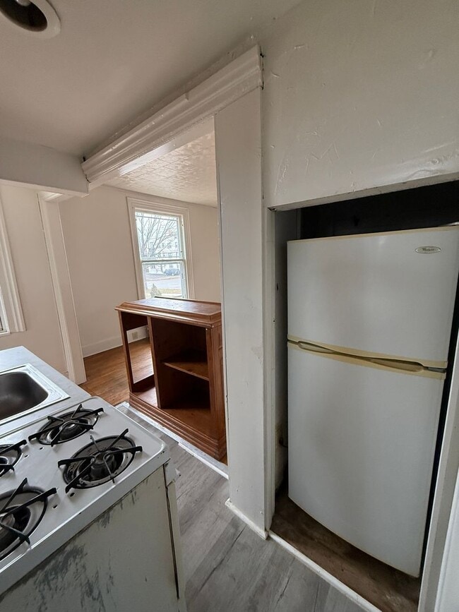 Photo - 406 W Washington Ave Unit Apt #2