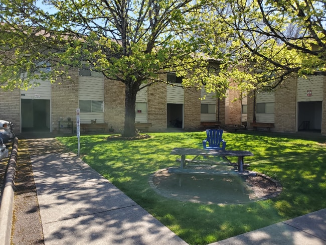 Photo - 620 NW 21st St Apartment Unit 10