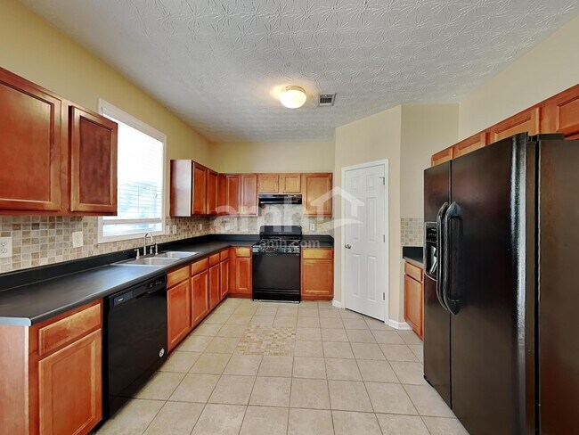 Photo - 6165 Ambercrest Ct