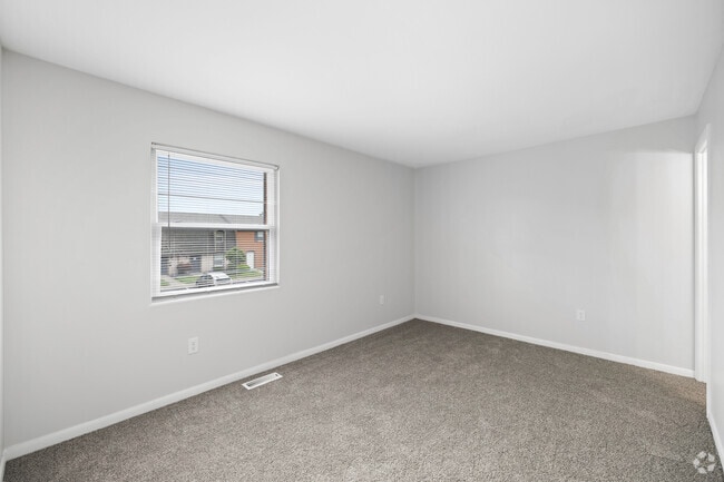 3BR, 2.5BA - 1,250SF - Primary Bedroom