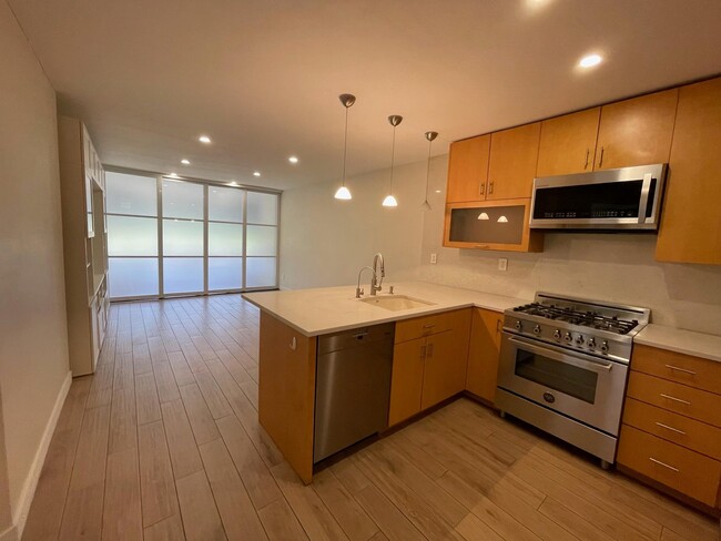 Photo - 330 E 38th St Condo Unit 7P