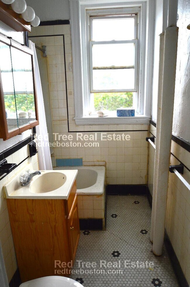 Photo - 1820 Commonwealth Ave Unit 36
