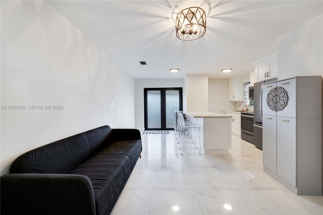 Photo - 2801 SW 106th Ave