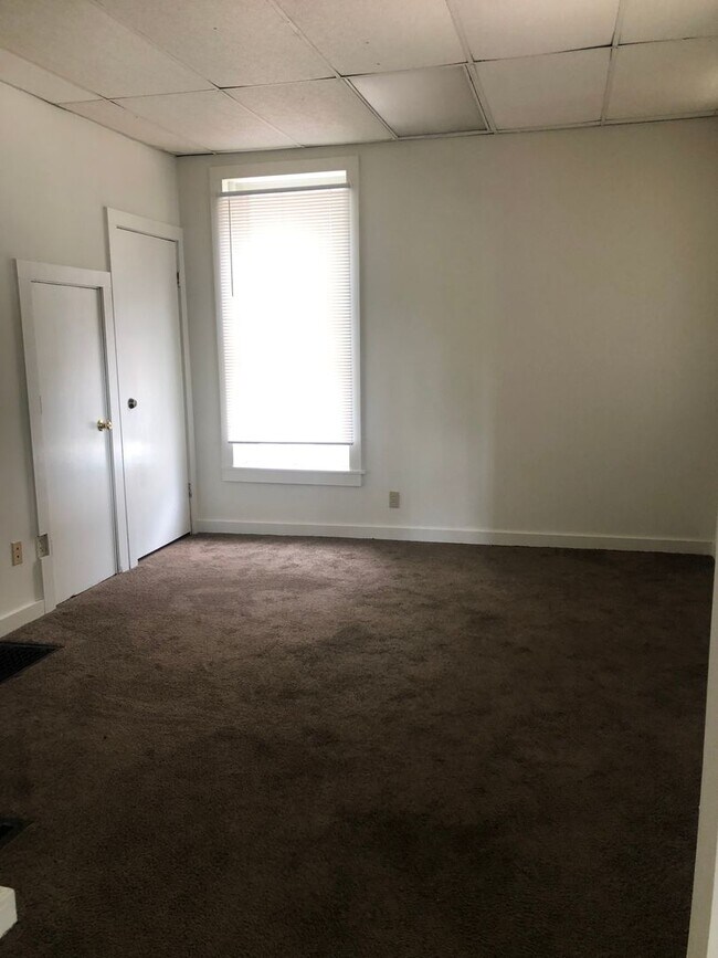 Photo - 204-206 E 16th Unit 204