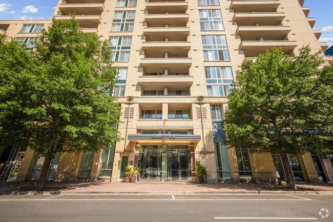 Building Photo - Bennett Park Rental