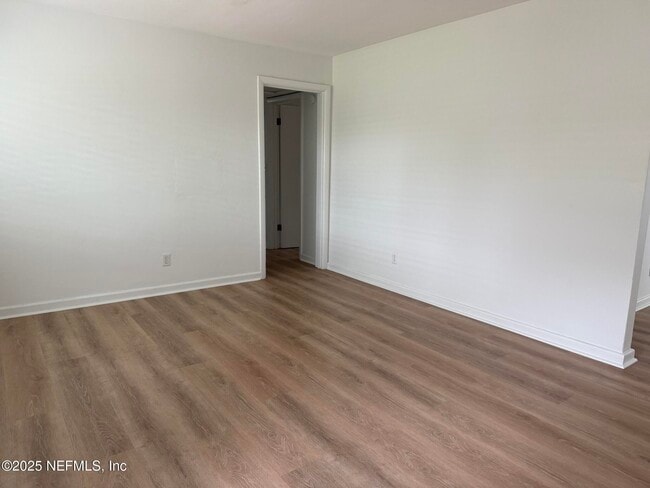 Photo - 3859 Via De La Reina