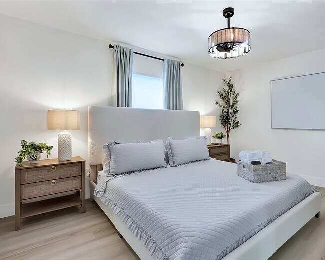 Photo - 2905 W Collins St Unit 3
