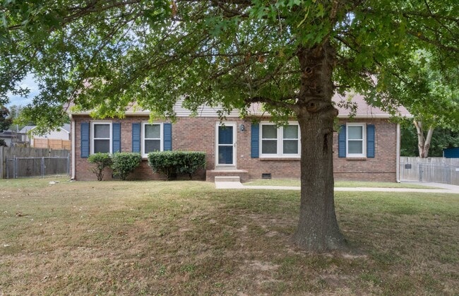 Photo - Newly renovated three bedroom home for ren...