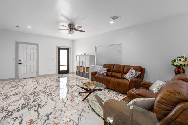 Photo - 1242 Tapadero Dr Unit 3