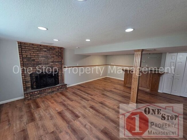 Photo - Gorgeous 3 Bedroom, 2.5 Bath in Kearney!