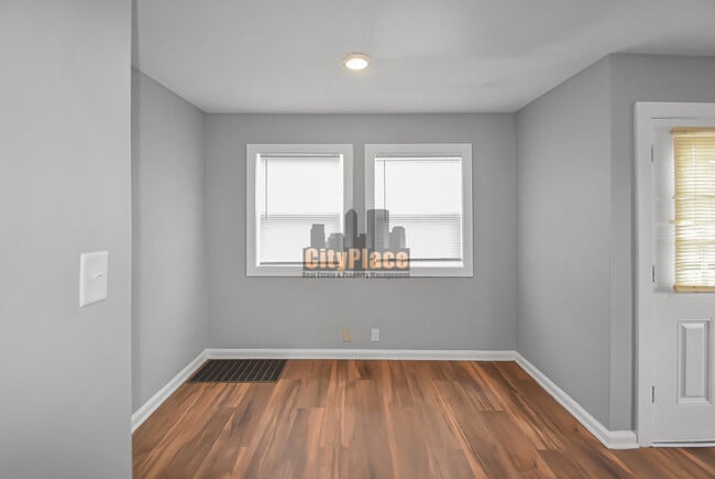 Photo - 4726 E 34th St