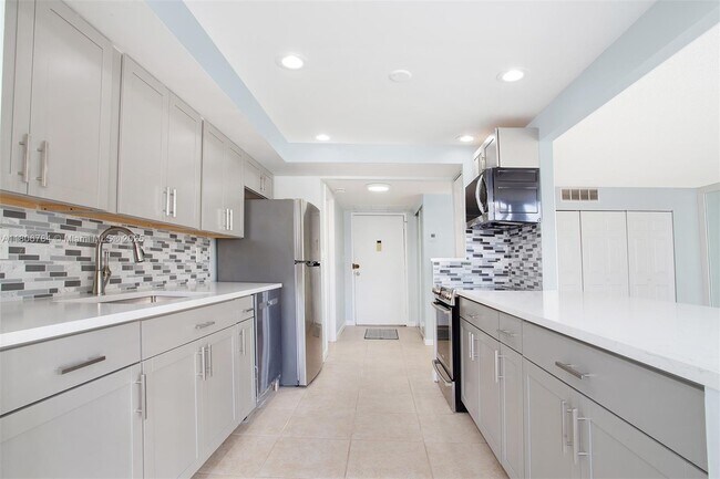 Building Photo - 601 Three Islands Boulevard Unit 217 Rental