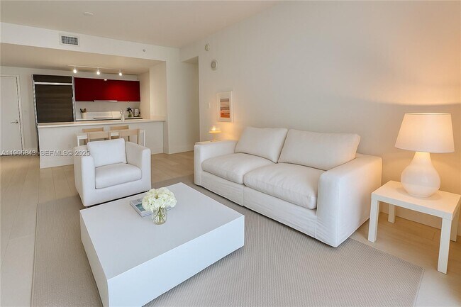 Building Photo - 1100 S Miami Ave Unit 3109