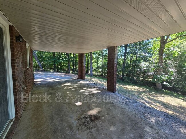 Photo - 1194 Ingram Dr