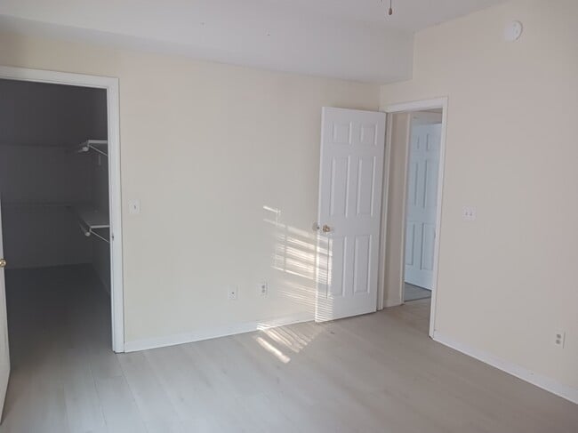 Photo - 305 Speed St Unit A