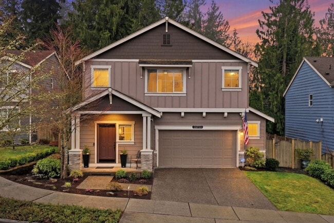 Building Photo - Spacious 5BD Home with Bonus Room and Chefs Kitchen In Duvall!