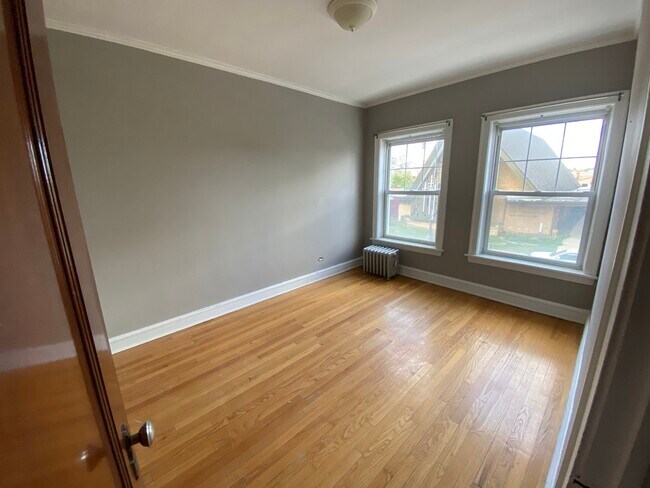 Photo - 219 S Main St