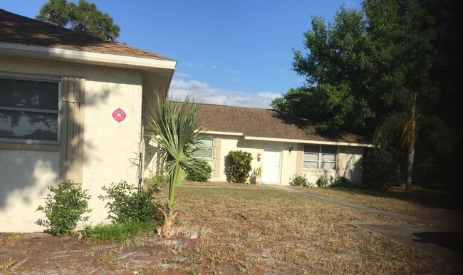 Building Photo - 3041 Park Ln Unit A Rental