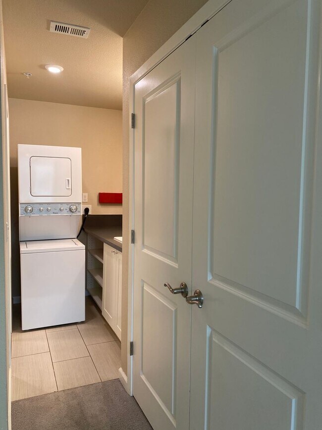 1 Bedroom HOME in Downtown Davis Rental House Rental in Davis, CA