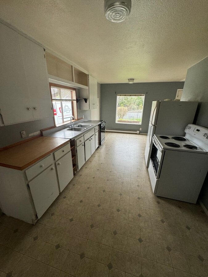 Photo - 216 N 12th St