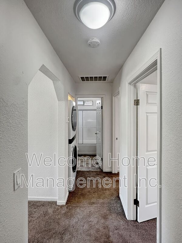 Photo - 3310 Geneva St