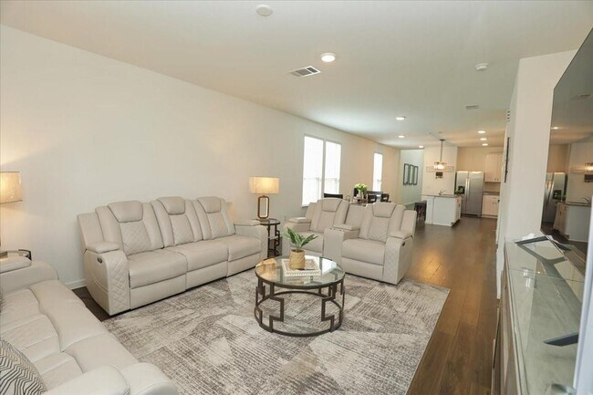 Photo - 14463 Cedar Ledge Ln