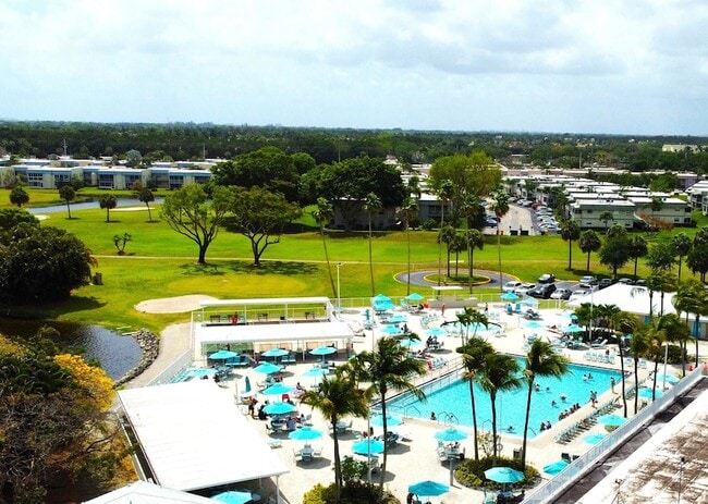 Photo - 586 Normandy Ln Unit 586