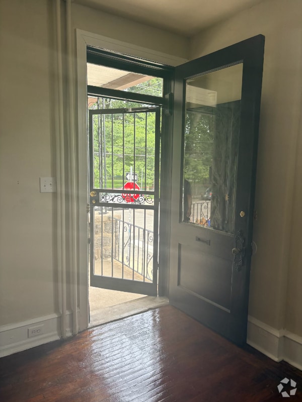 Building Photo - 429 S 51st St Rental