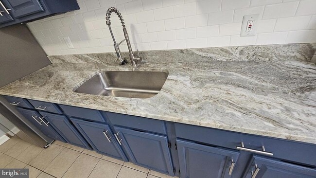 Photo - 2805 Erdman Ave