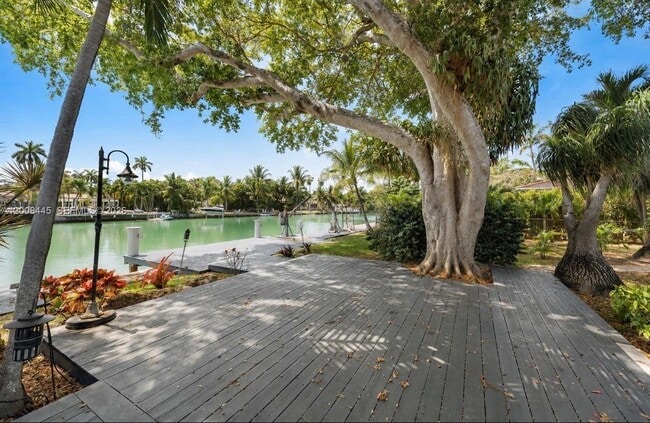 Photo - 540 S Shore Dr