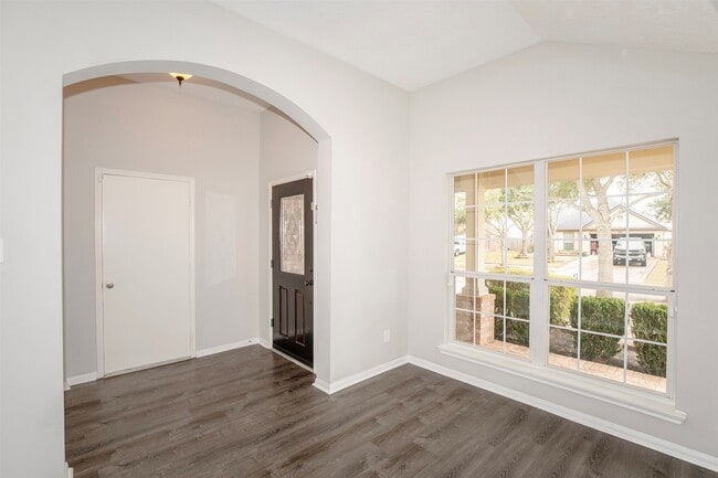 Photo - 863 Sierra Brook Ln