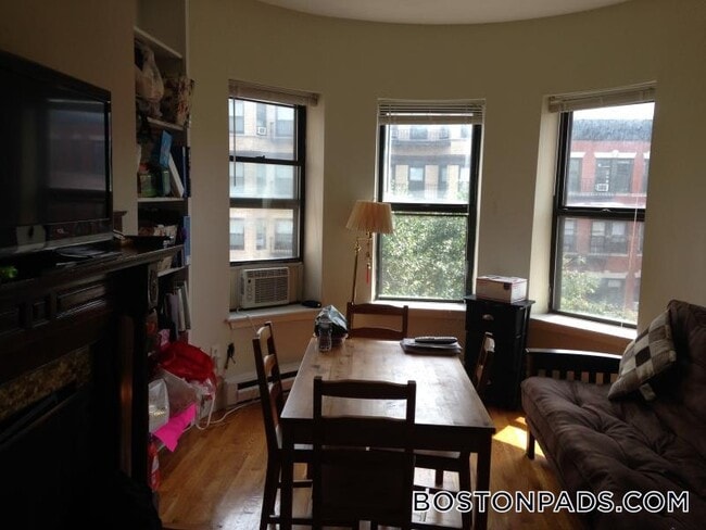 Building Photo - 57 Westland Ave Unit 6