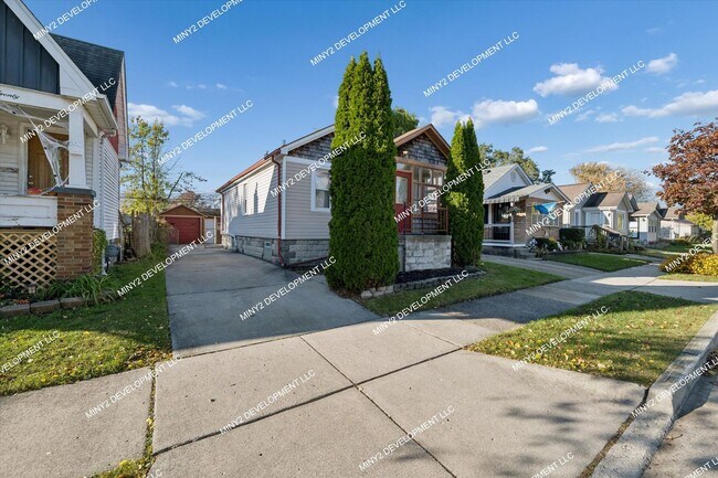 Photo - 22618 Maxine St