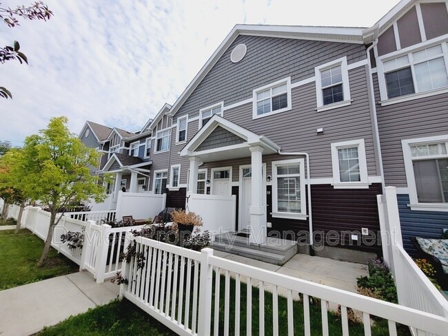 Building Photo - 9151 Shaw Way SW