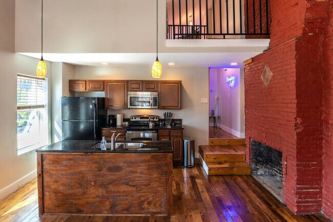 400 E 13th St Unit SI ID1056024P