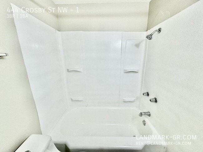 444 Crosby St NW Unidad 1