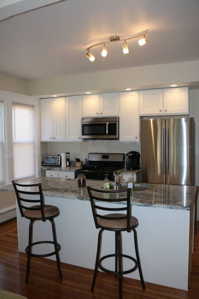 139-141 Oakland Ave Unit #3