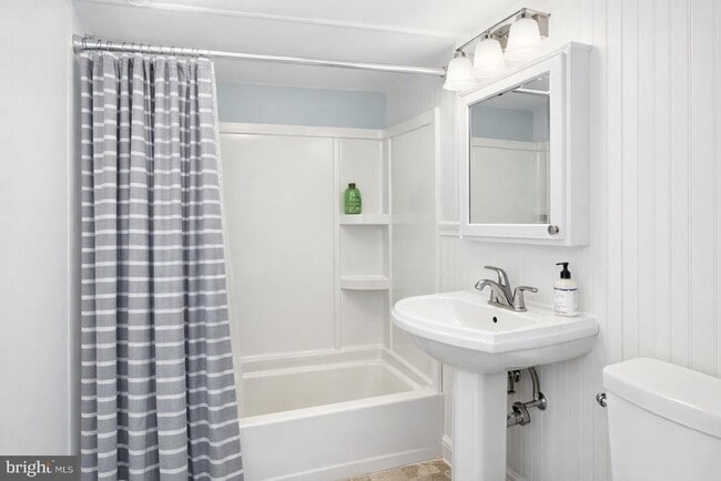 Photo - 224 W Rittenhouse Square Unit 1603