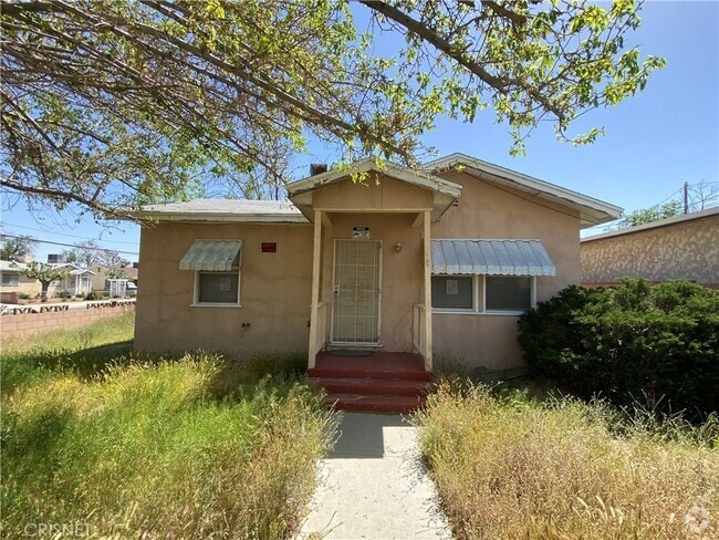 Building Photo - 43360 7th St E Rental