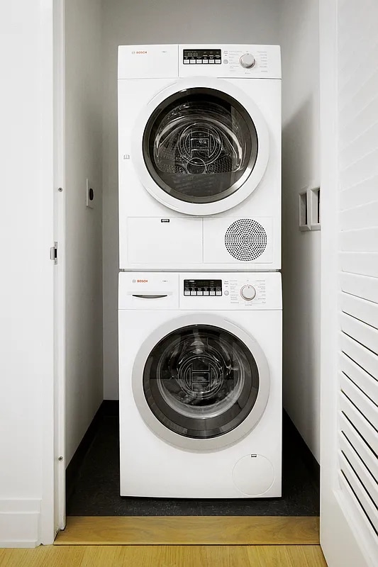 Photo - 227 W 77th St