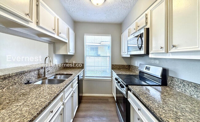 Photo - 20021 Cottonglade Ln