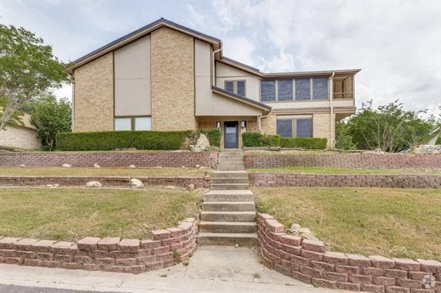 Building Photo - 7705 Skylake Dr Rental