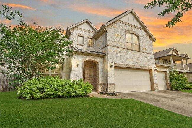 702 S Galley Dr