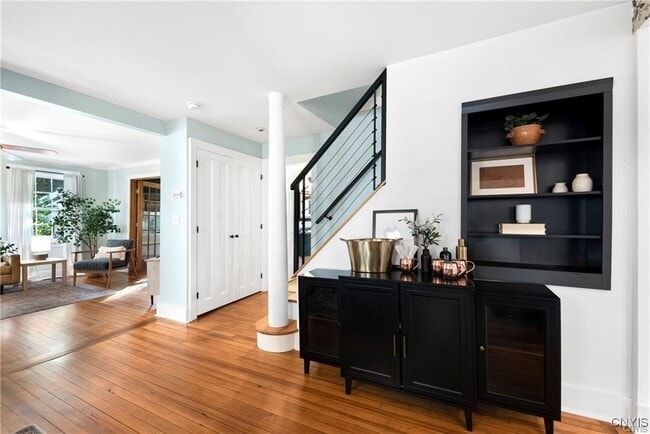 Photo - 44 W Genesee St