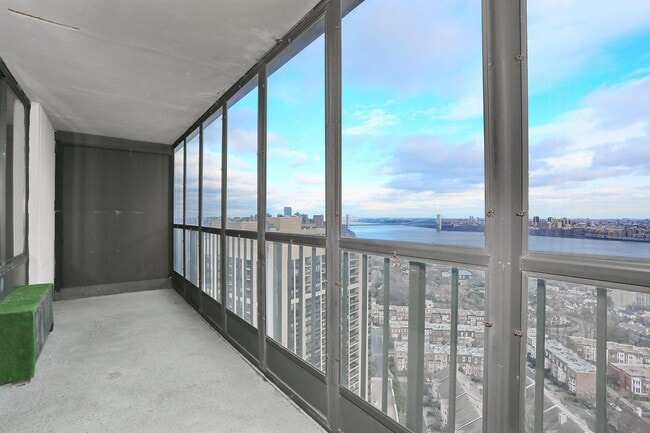 Building Photo - 300 Winston Dr Unit 2906 Rental
