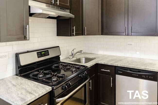 1920 W Winona St Unit 1