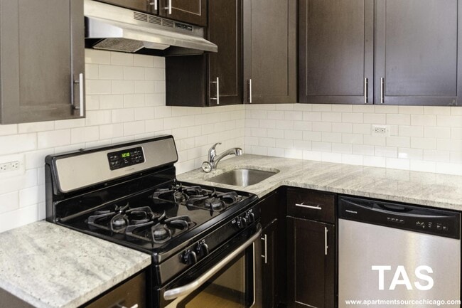 Photo - 1920 W Winona St Unit 1