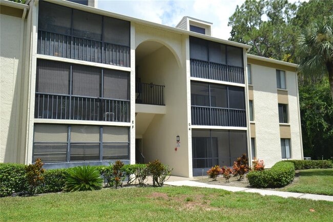 Building Photo - 3232 Lake Pine Way E Unit H2 Rental
