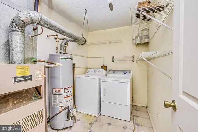 24 Chamberlin Ct