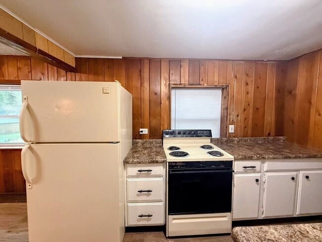 Photo - 221 W Way St Unit 1
